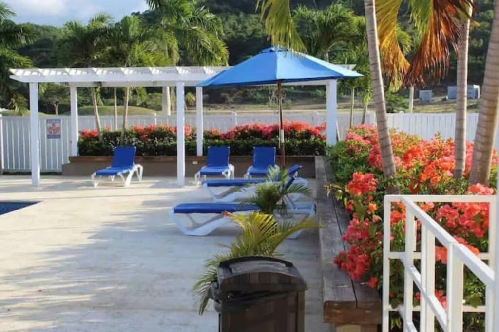 Snooze At Oceanpointe Villa Lucea Buitenkant foto